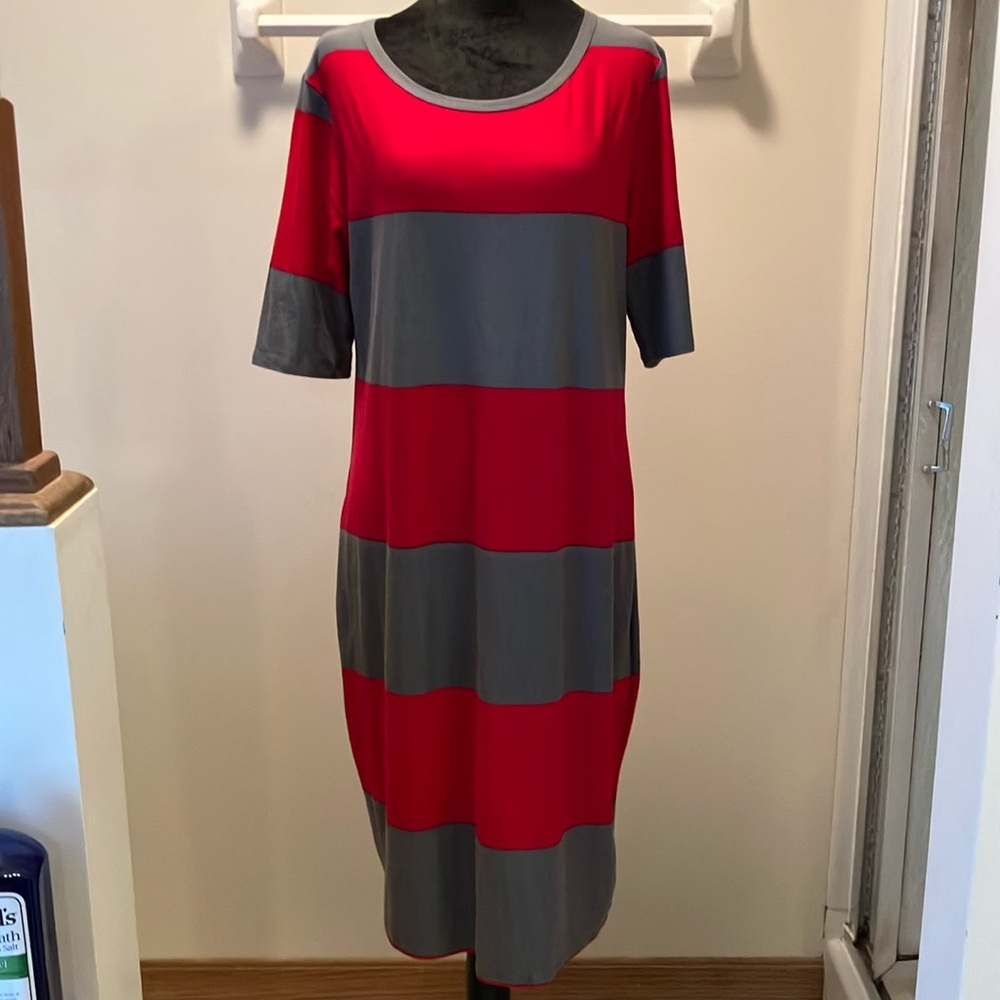 LuLaRoe Julia 2XL H30